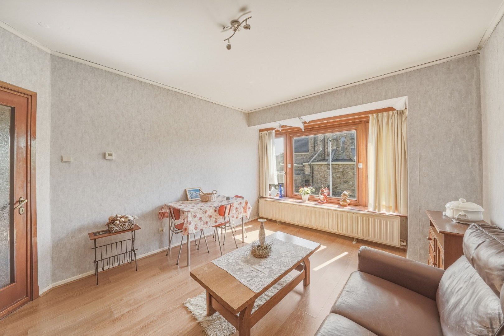 Ruime woning met garage en veel mogelijkheden te Mariakerke (Oostende) 