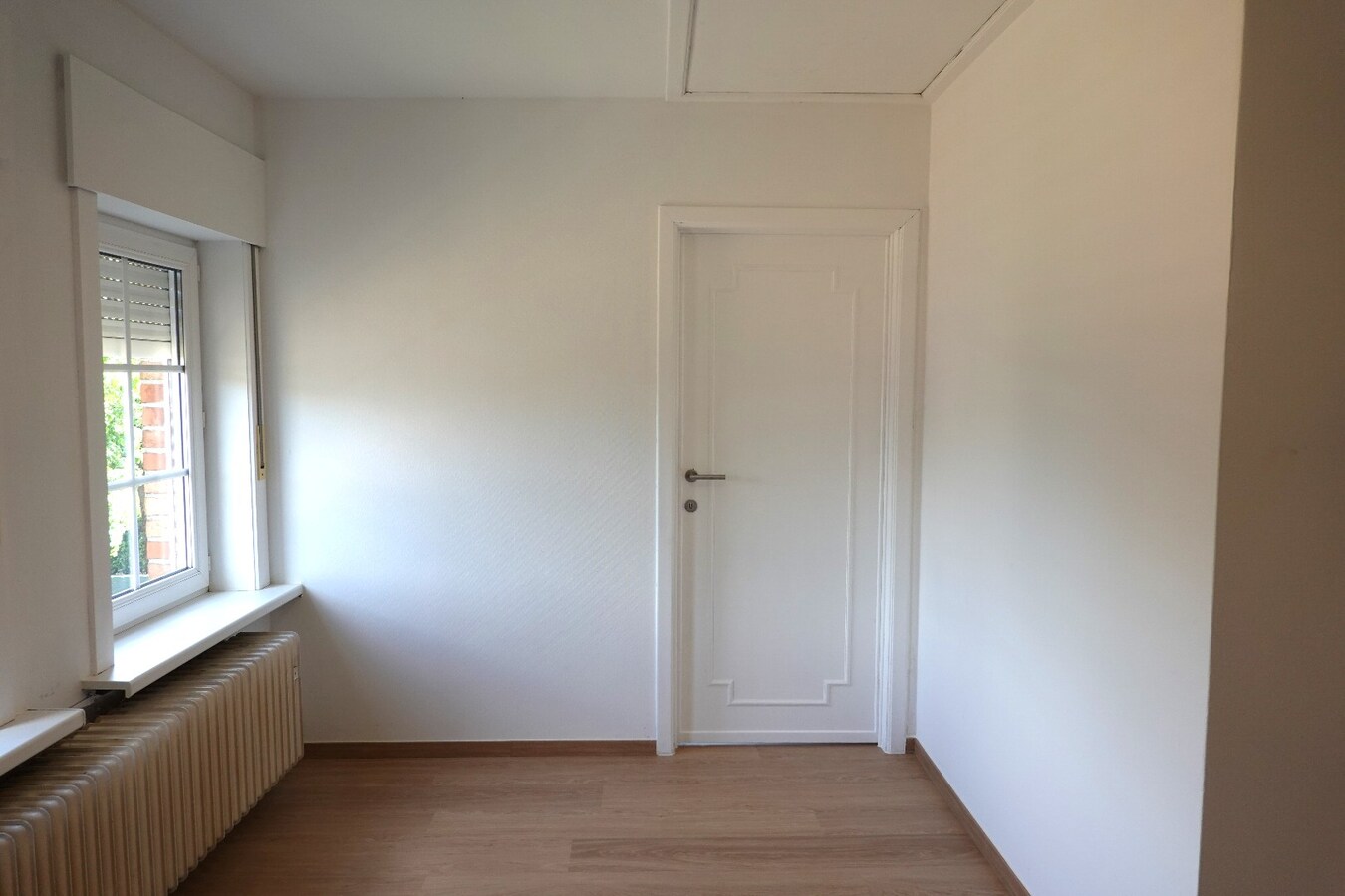 Te huur: ruime woning met 5 slaapkamers, tuin en garage 