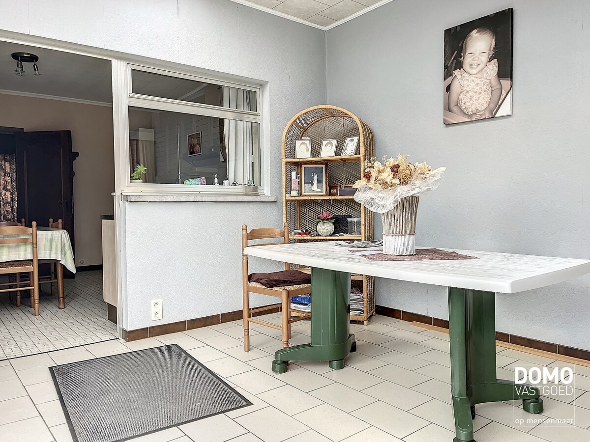 Ruime woning met tuin, inpandige garage en 4 slaapkamers in Linkhout. 