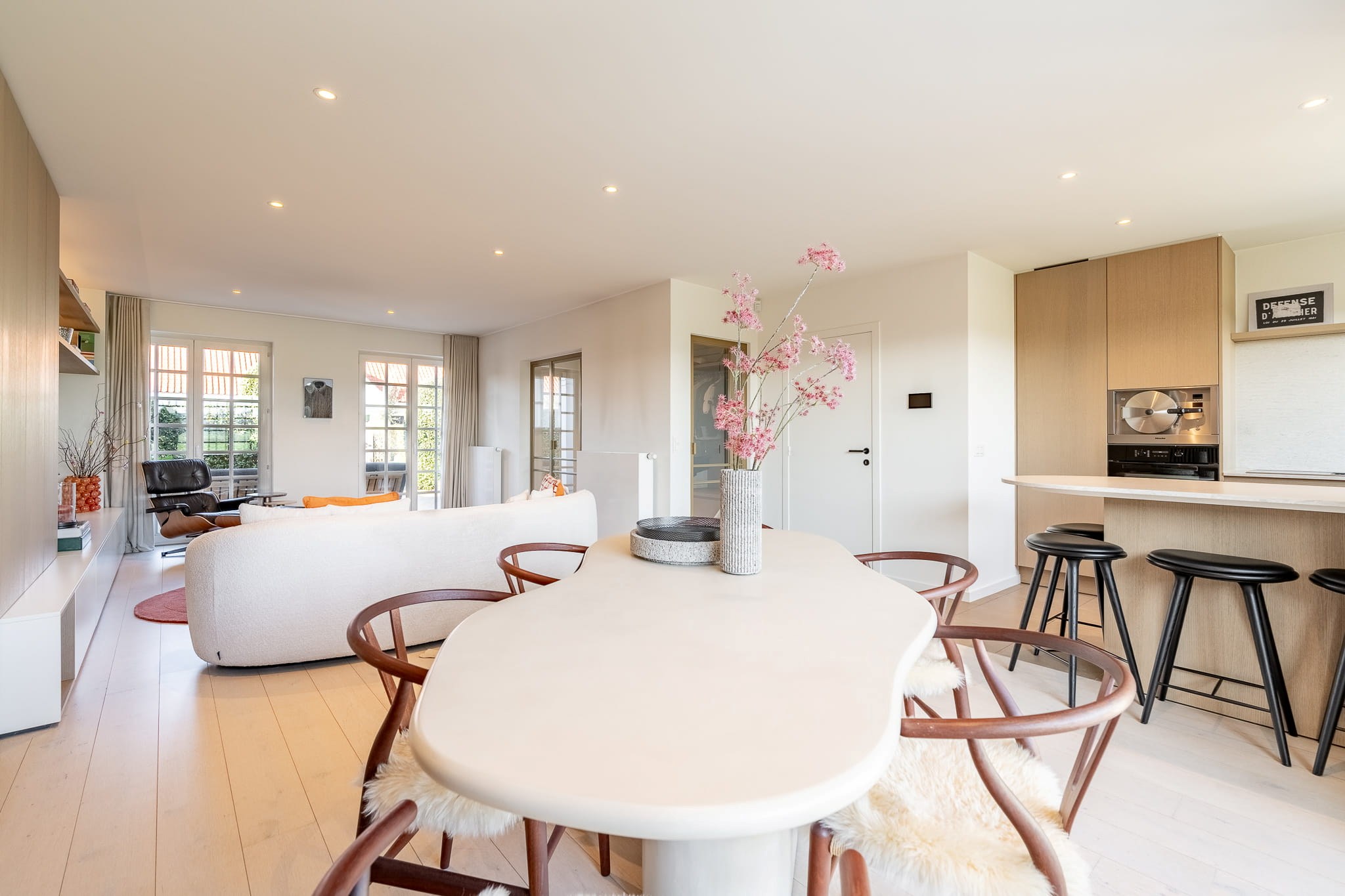Maison récemment rénovée à vendre avec une vue magnifique sur les polders. 