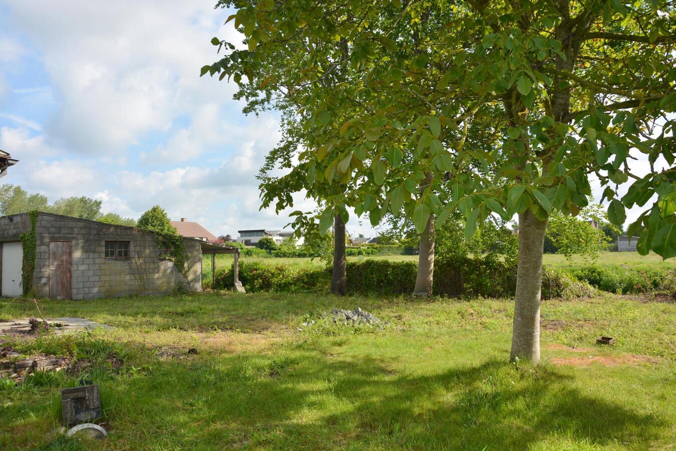 Te renoveren bungalow op topligging 