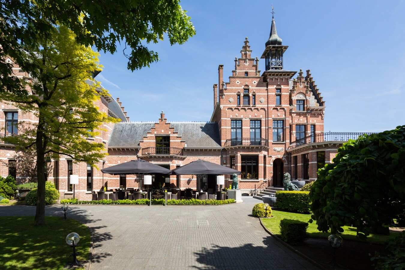 Multifunctioneel en prestigieus kasteeldomein "Kasteel van Saffelaere" 