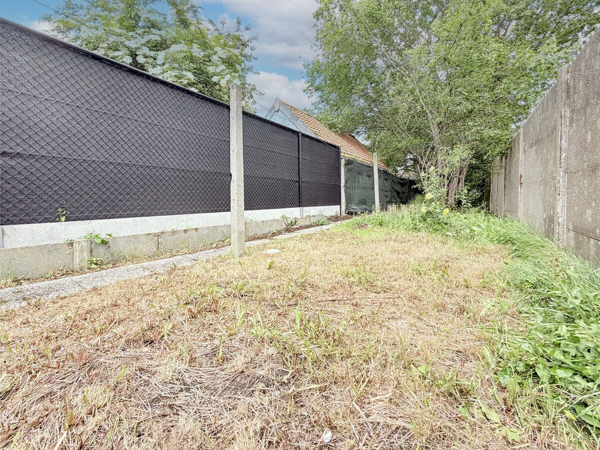 TOPPER te Kortrijk  met 4 slaapkamers en uitweg achteraan EPC B! 