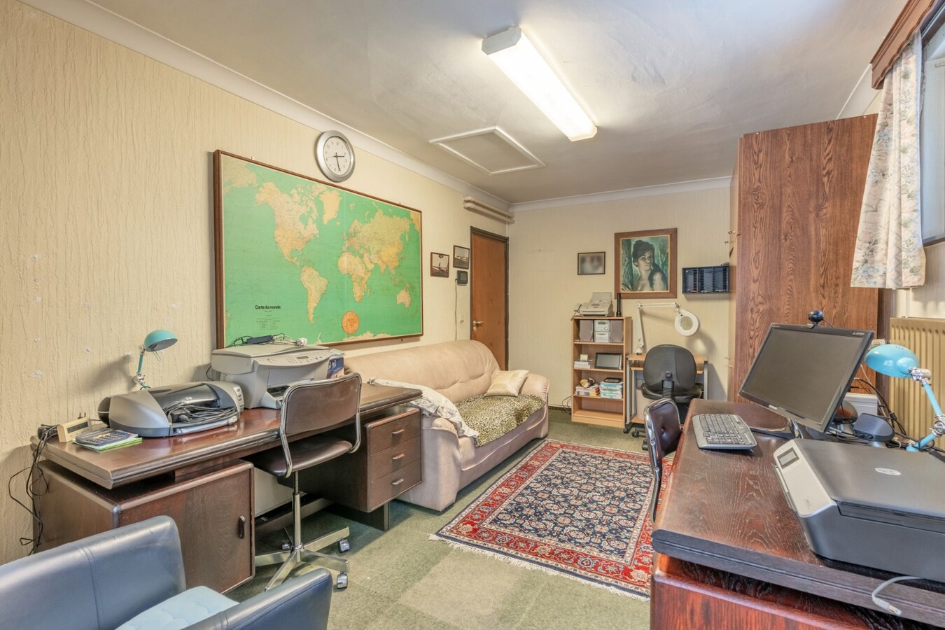 Rustig gelegen gelijkvloerse woning met garage en 3 slaapkamers in Niel-bij-As . 