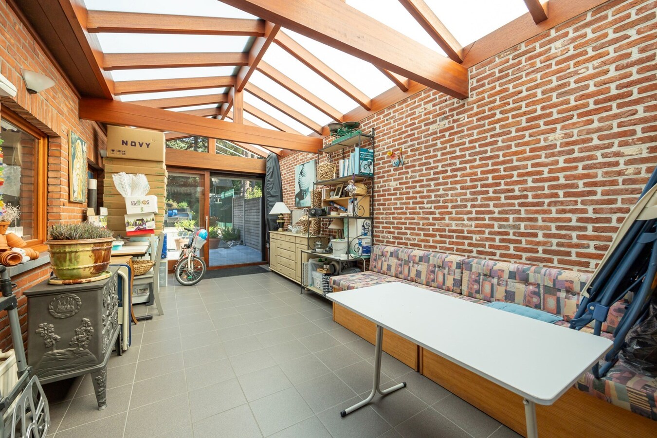 Karaktervolle gezinswoning met 6 slaapkamers in hartje Schilde 