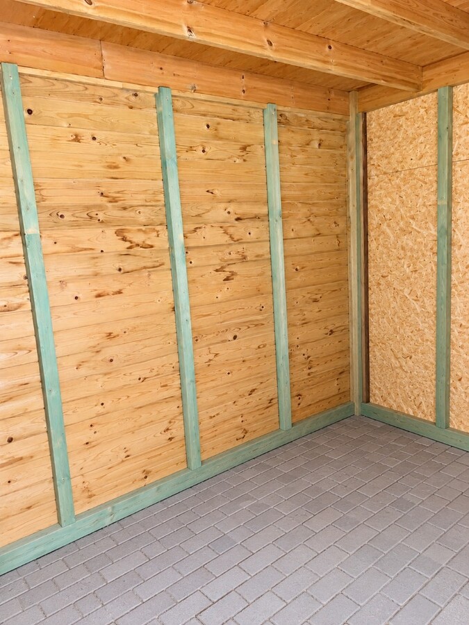 Comfortabel appartement met 3 slaapkamers, terras, tuin en carport. 