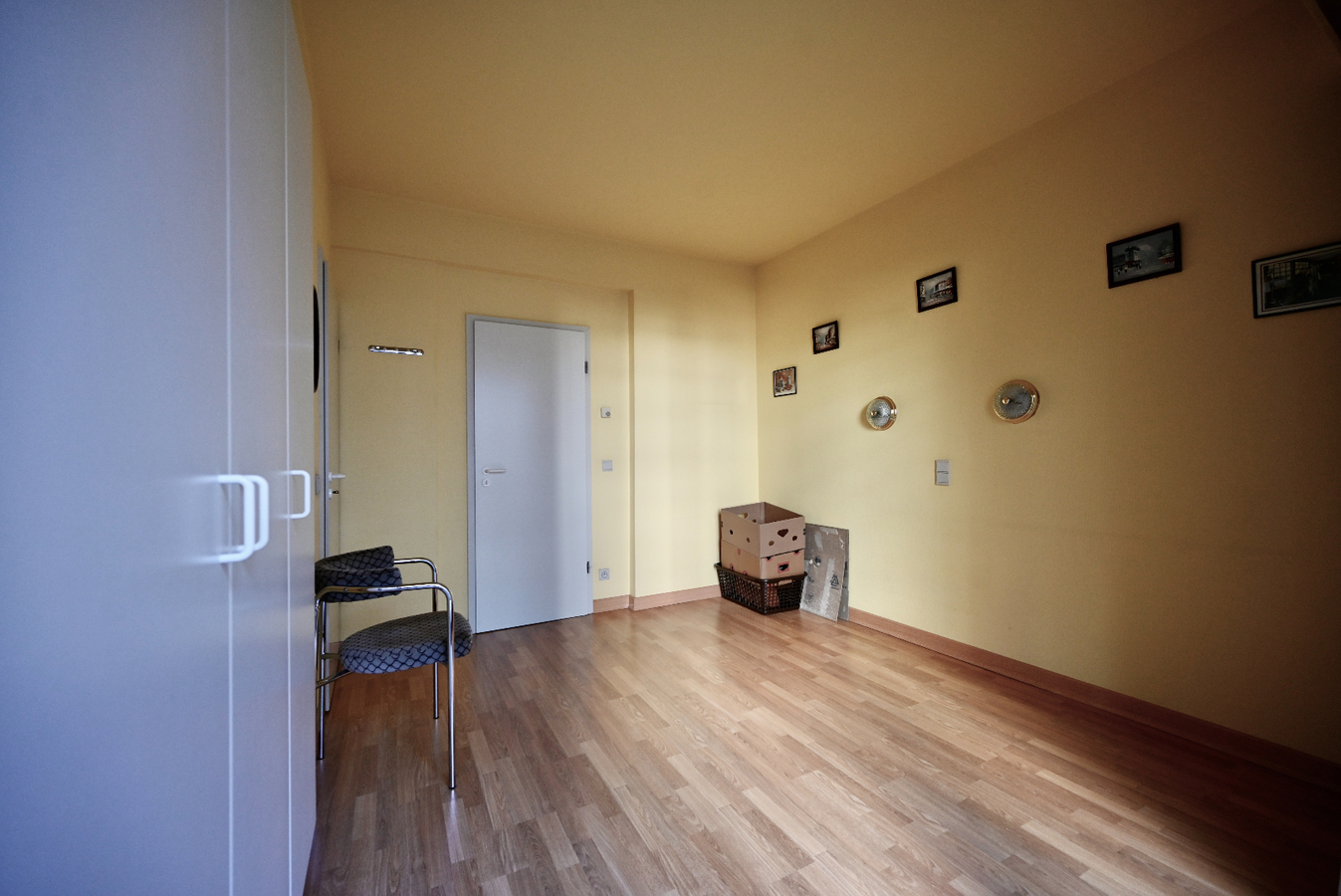 MOOI RUIM APPARTEMENT OP ZUCHT VAN CASINO EN STRAND OOSTENDE 