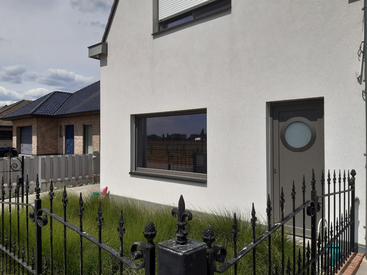 Praktische gezinswoning met leuke tuin. 