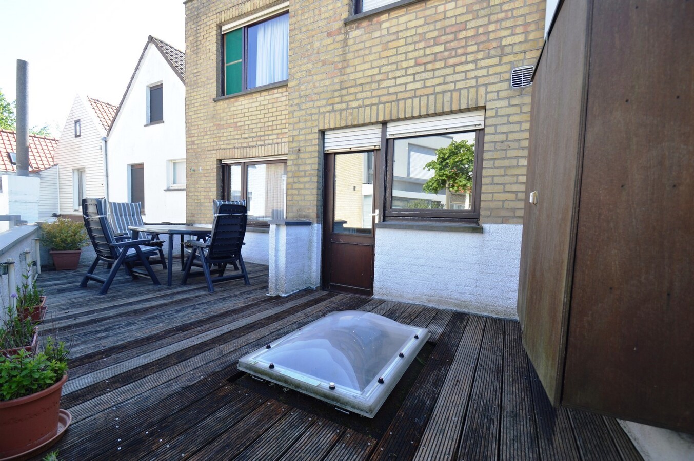 Volumineuze, lichtrijke bel-étage nabij het strand - Heist 