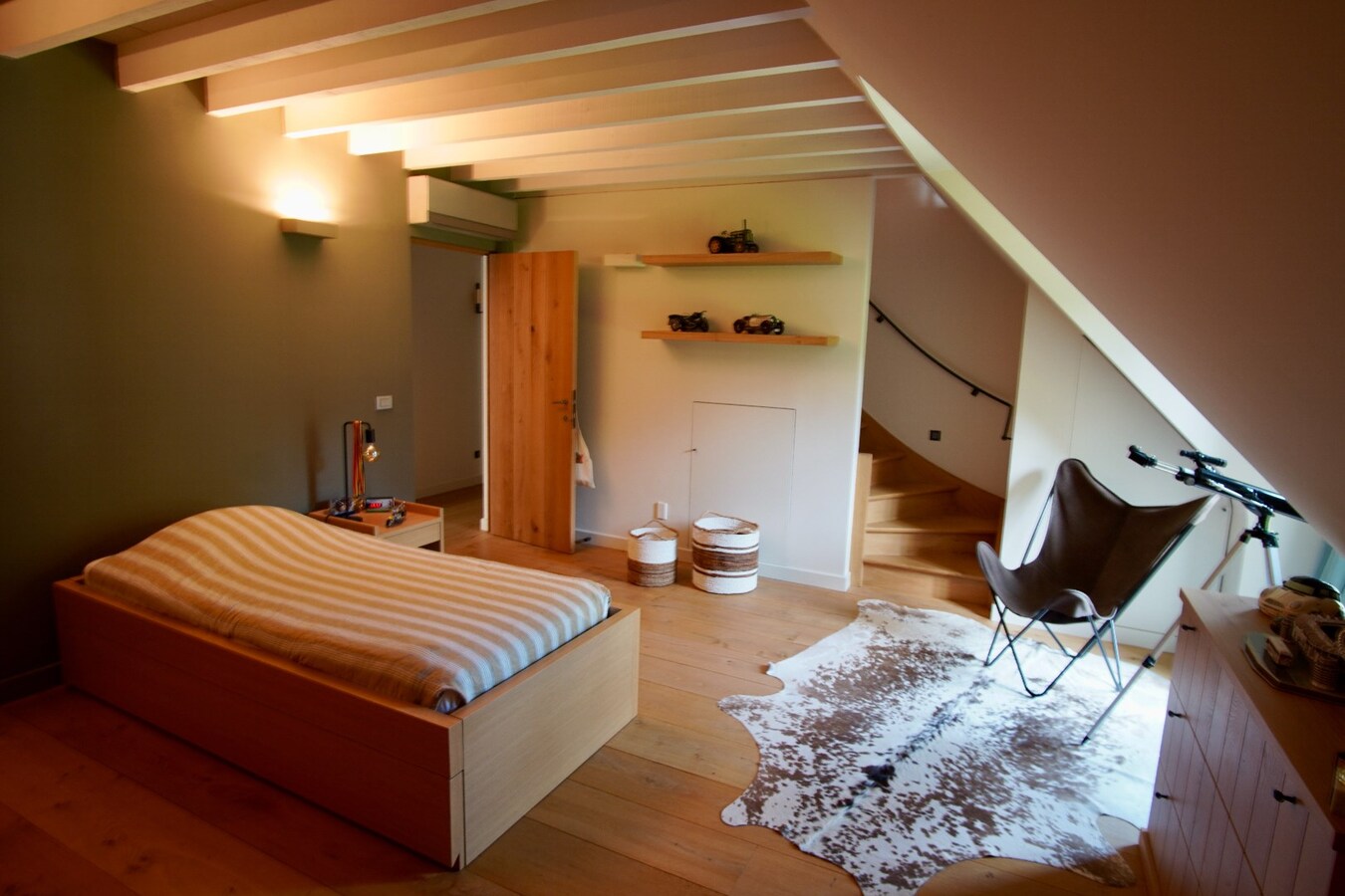 Hippisch centrum "De Kraal" met aanpalende luxe villa op ca. 9,1 ha te Zandhoven 