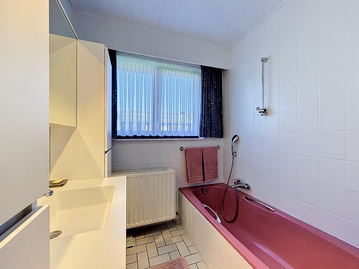 Rustig gelegen villa op 23 are met zicht op bos te Roosdaal 