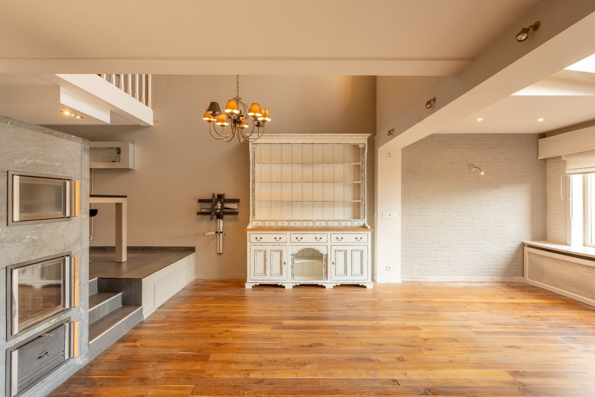 Instapklare gezinswoning op wandelafstand van het station en Zeedijk Heist (met mogelijkheid tot aankoop van een aanpalende garage 