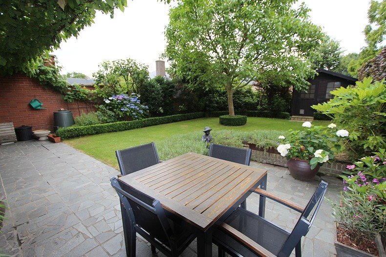 VERKOCHT IN UW BUURT ! 