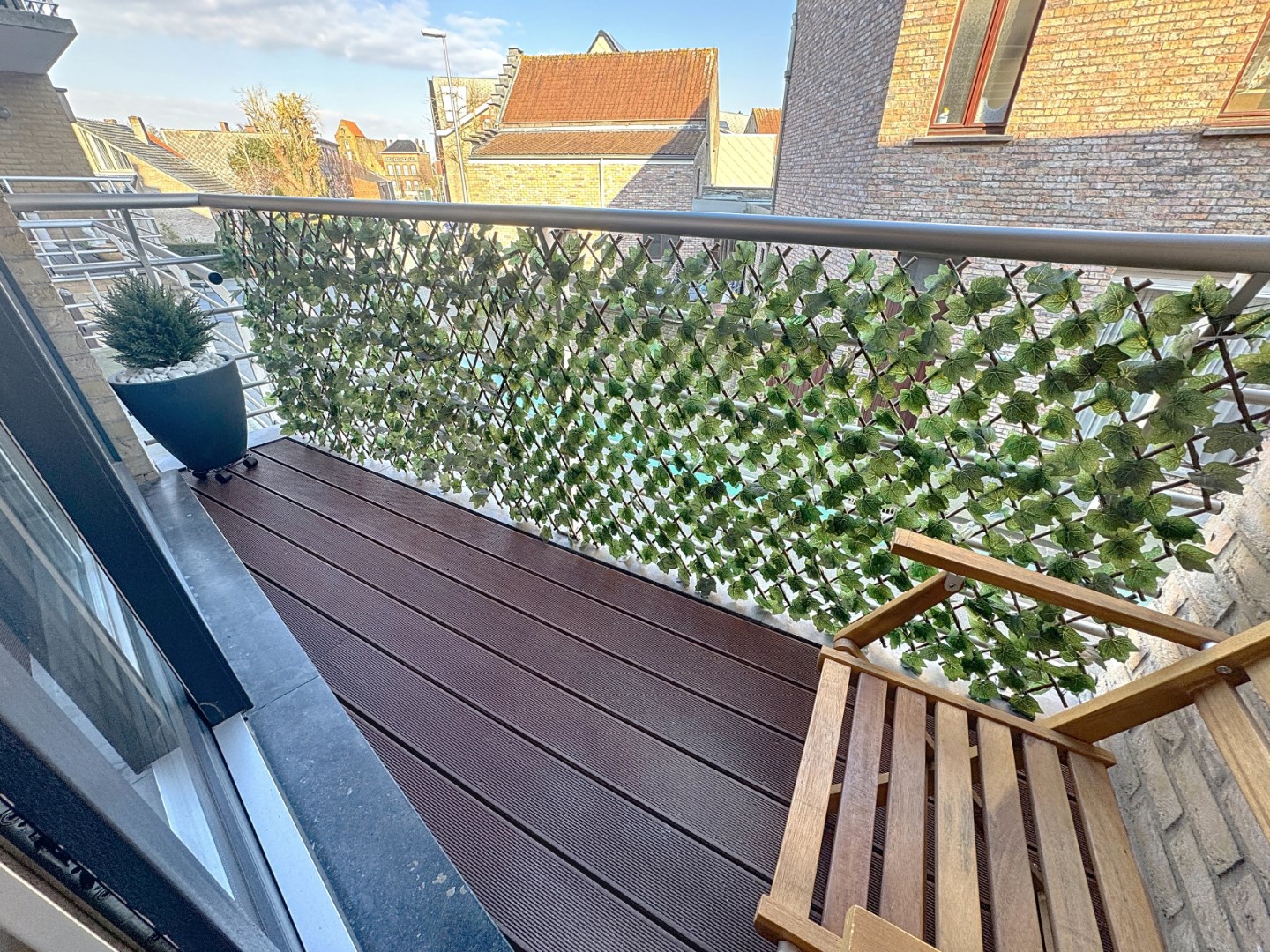 Recent en centraal gelegen appartement met garage 