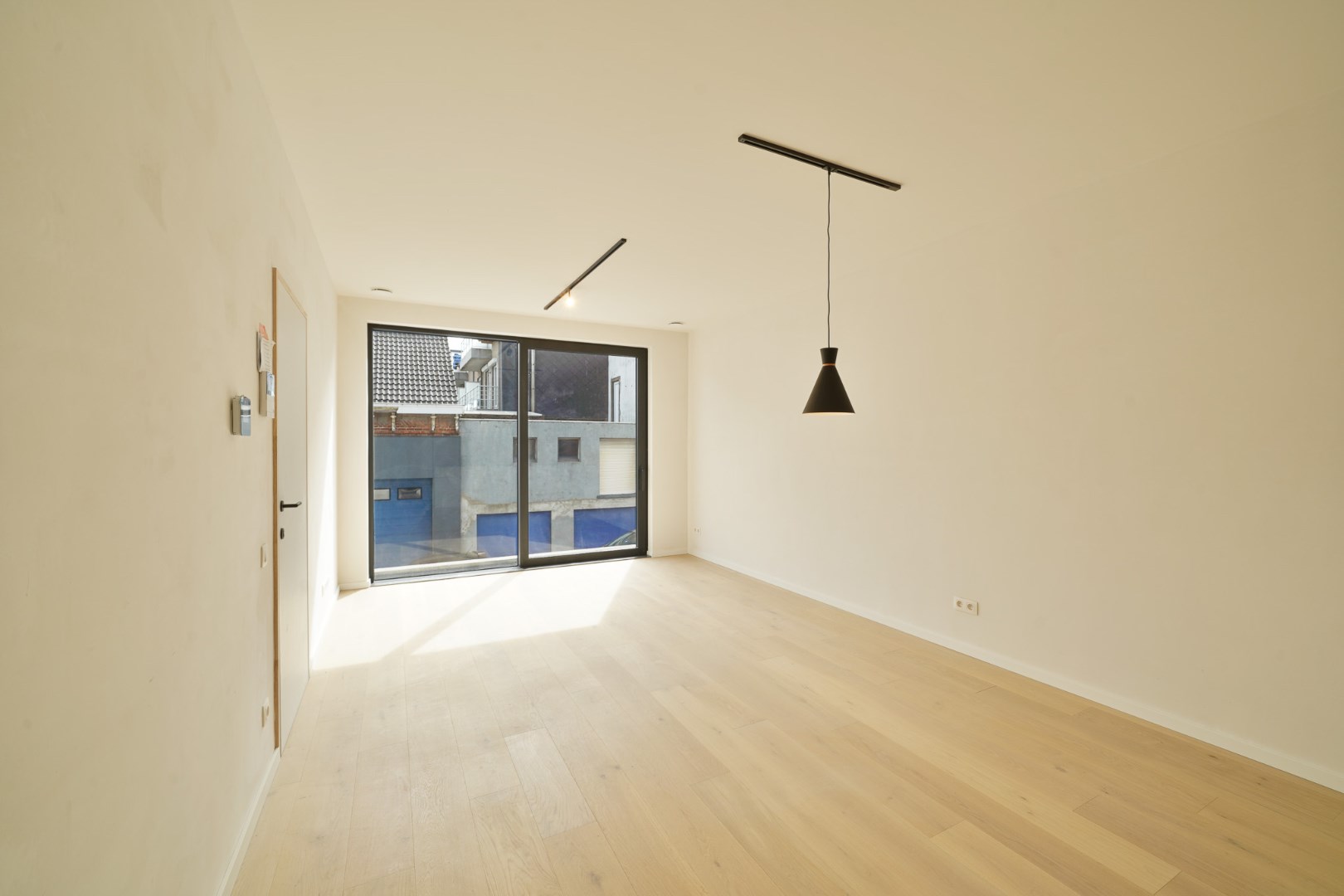 Nieuwbouwproject te Bredene bestaande uit 5 appartementen en 5 autotaanplaatsen. 