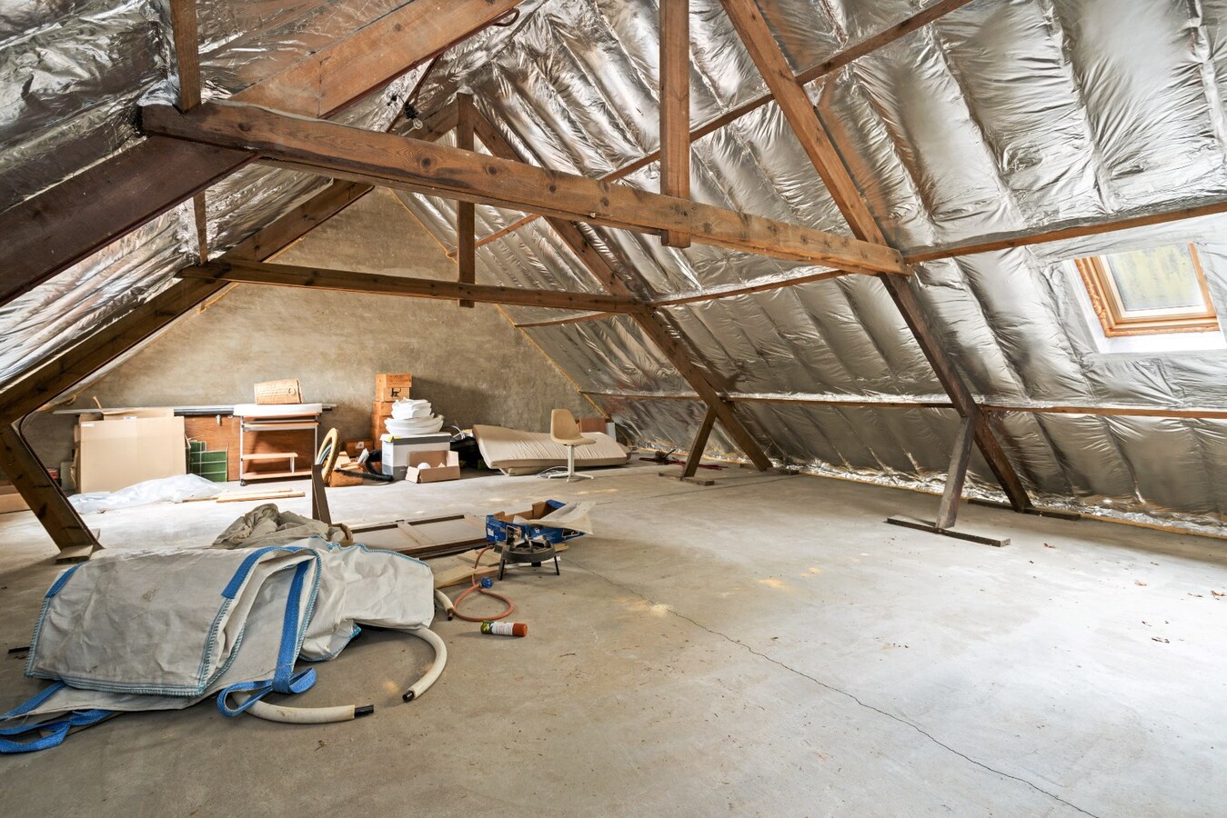 Verrassend ruime gezinswoning met garage op ruim perceel van 530m² 