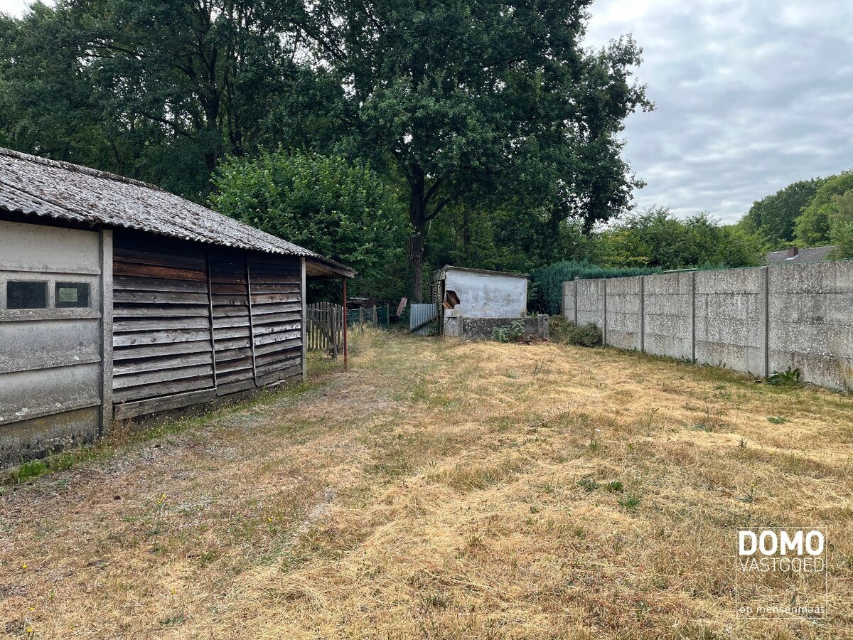 RUIME GELIJKVLOERSE WONING OP EEN PERCEEL VAN 12A 80CA MET 3 SLAAPKAMERS, EN GARAGE TE BOEKT (HEUSDEN-ZOLDER) 