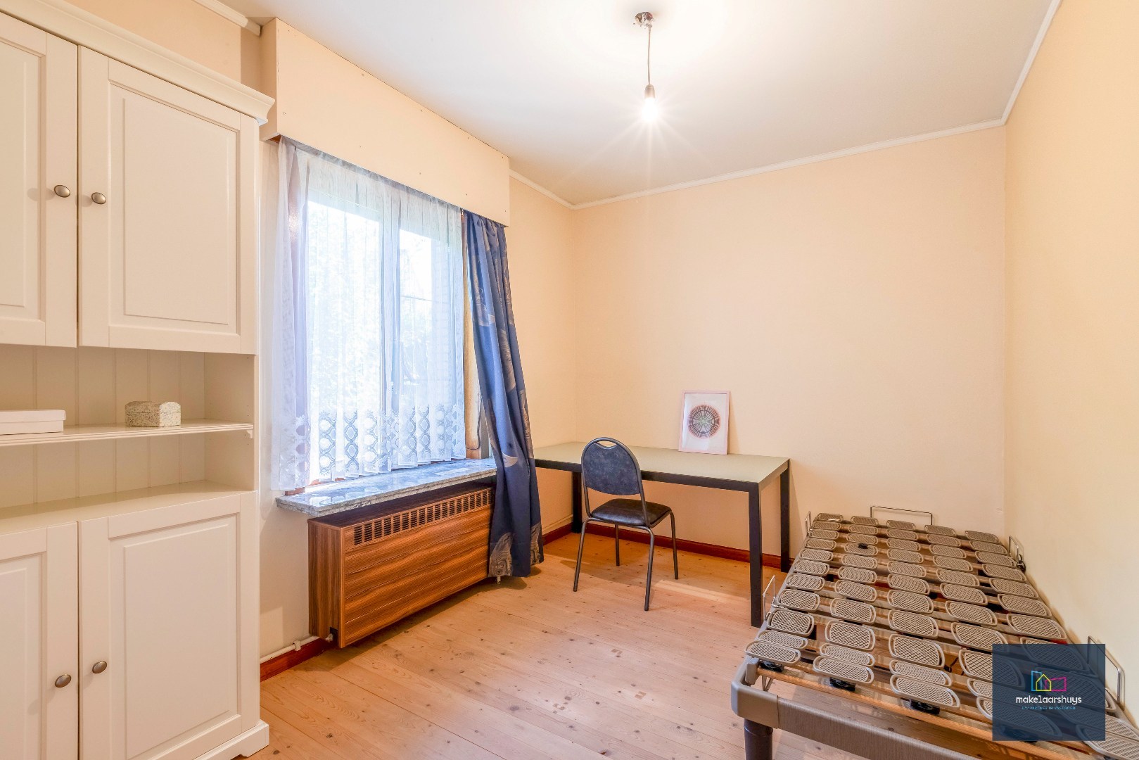 Rustig gelegen ruime bungalow met dubbele garage in Drongen 