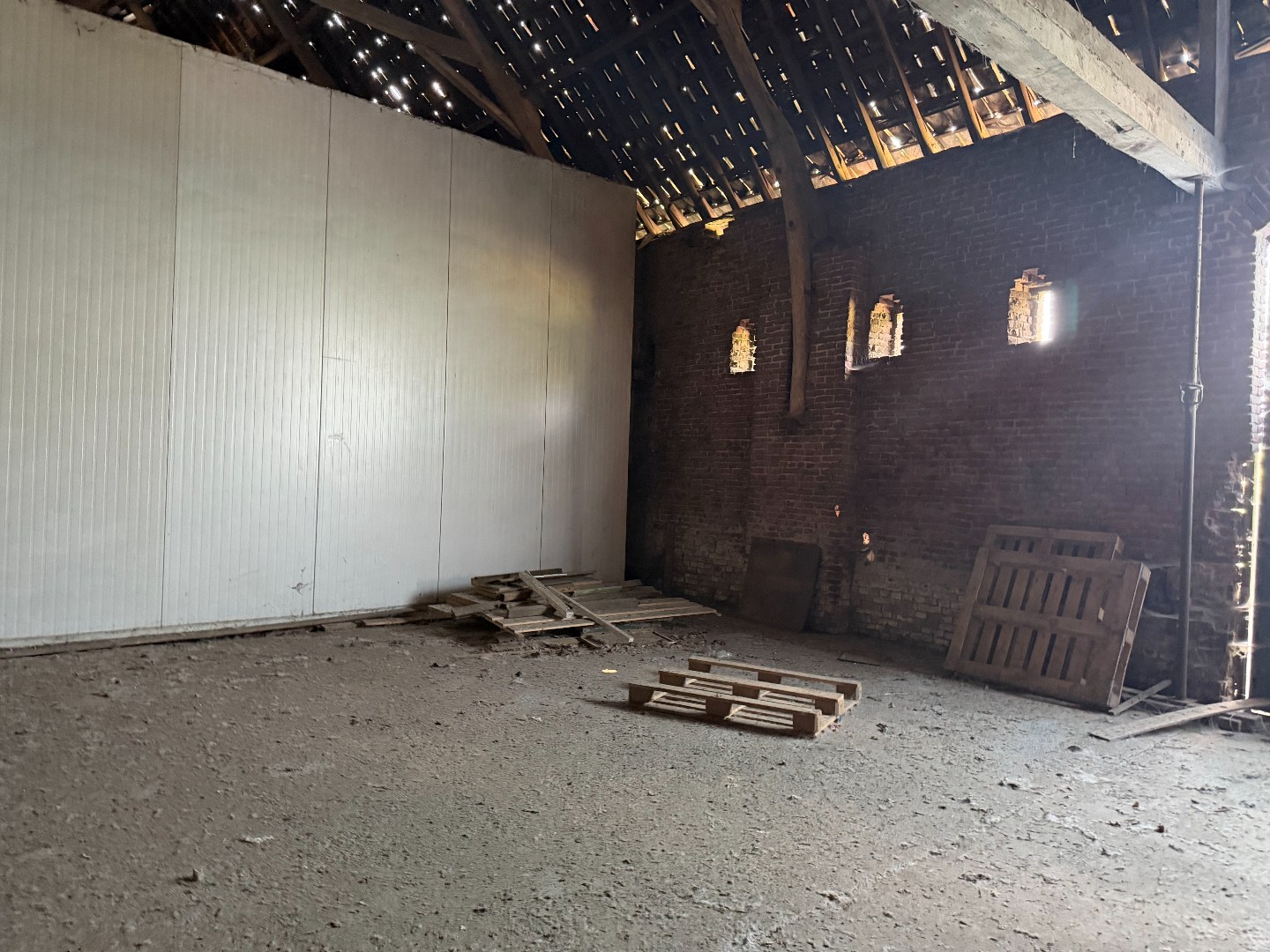 Loods / opslagruimte te huur – Wielsbeke (Grote Molstenstraat) 