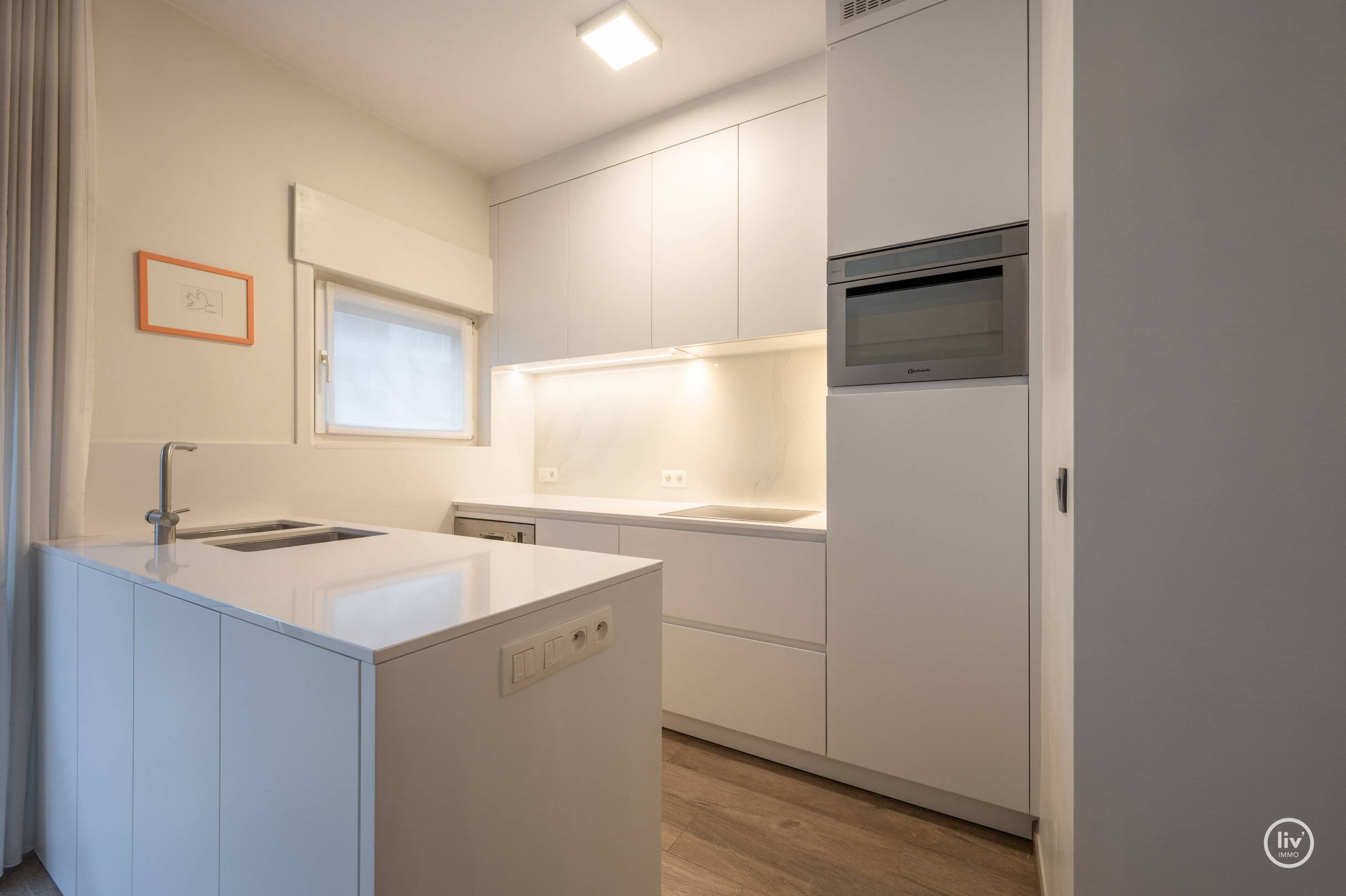 Gezellig 1 slaapkamer met open keuken, goed gelegen op de Paul Parmentierlaan te Knokke. 