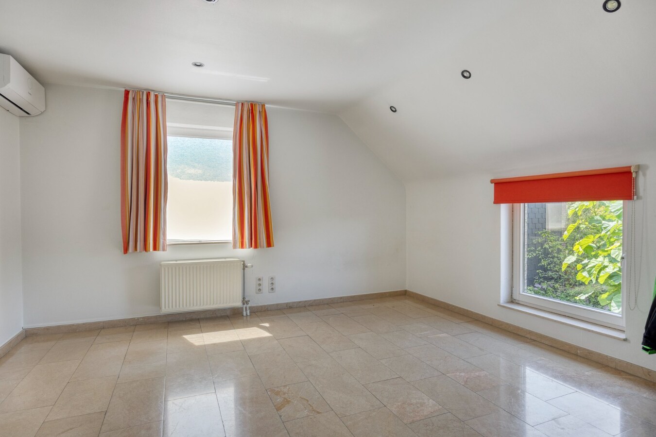 Exclusieve VILLA met zwembad in Zétrud-Lumay (Jodoigne) 