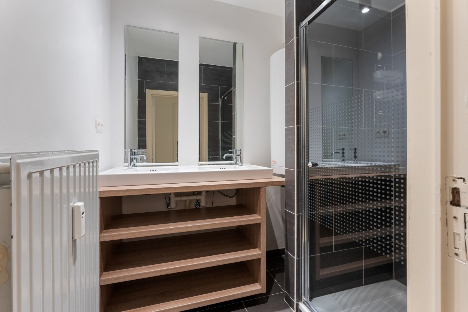 APPARTEMENT DE VACANCES RENOVE DANS LE CENTRE-VILLE D'OSTENDE (LOCATION VACANCES) - à partir de 649 Euros par semaine 