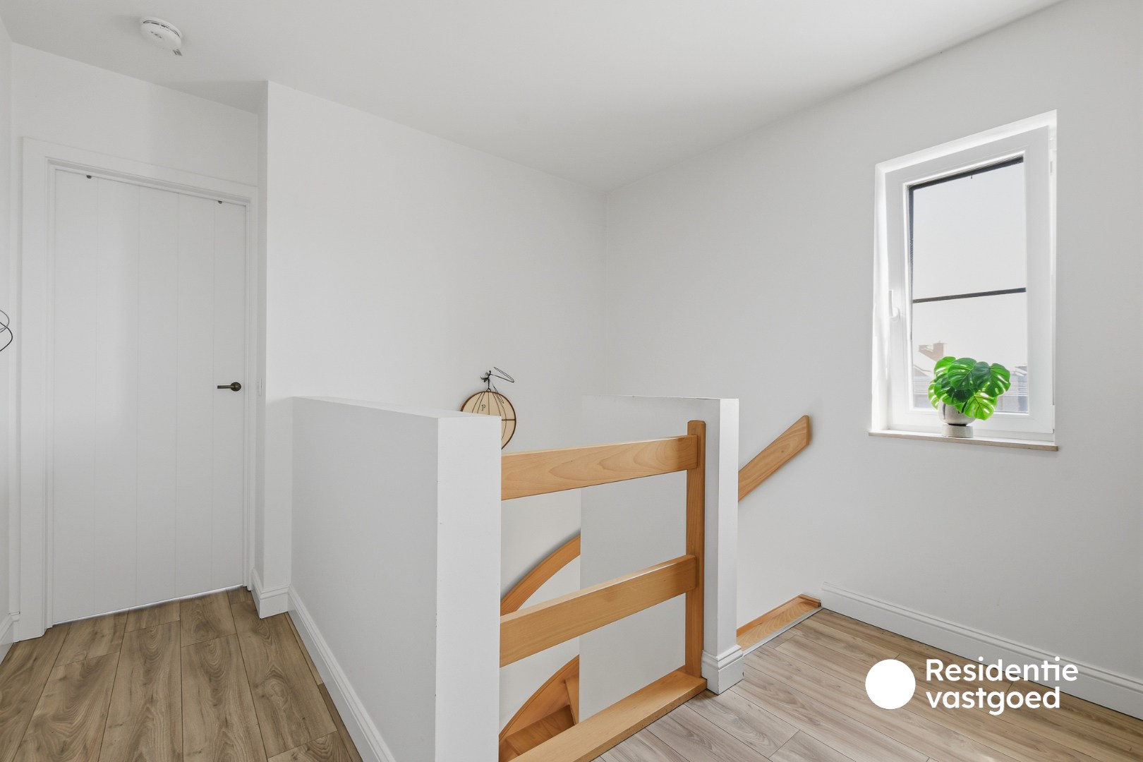 Ruime instapklare woning op topligging 