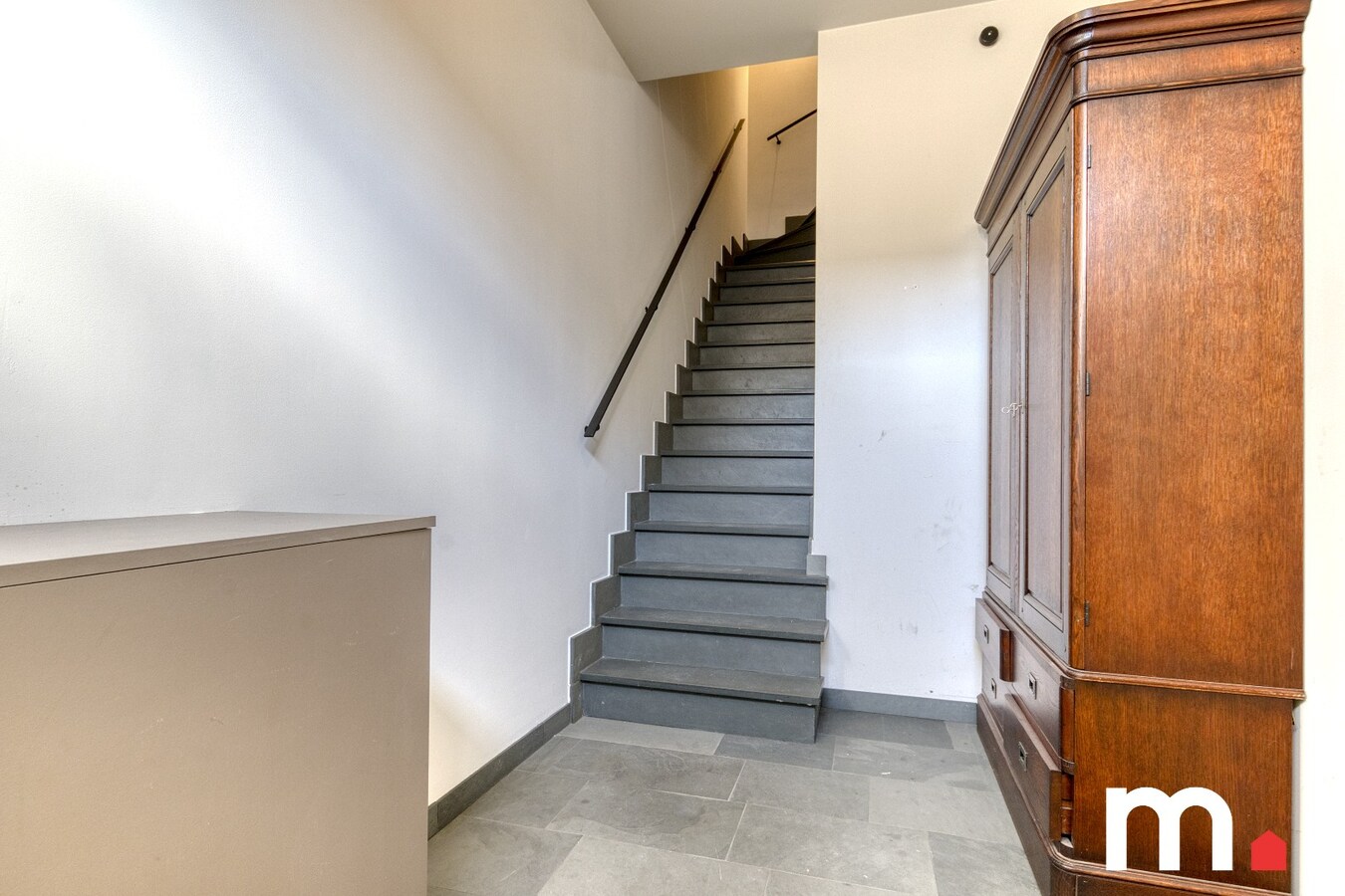 Instapklare woning met aparte woon- en werkunit 