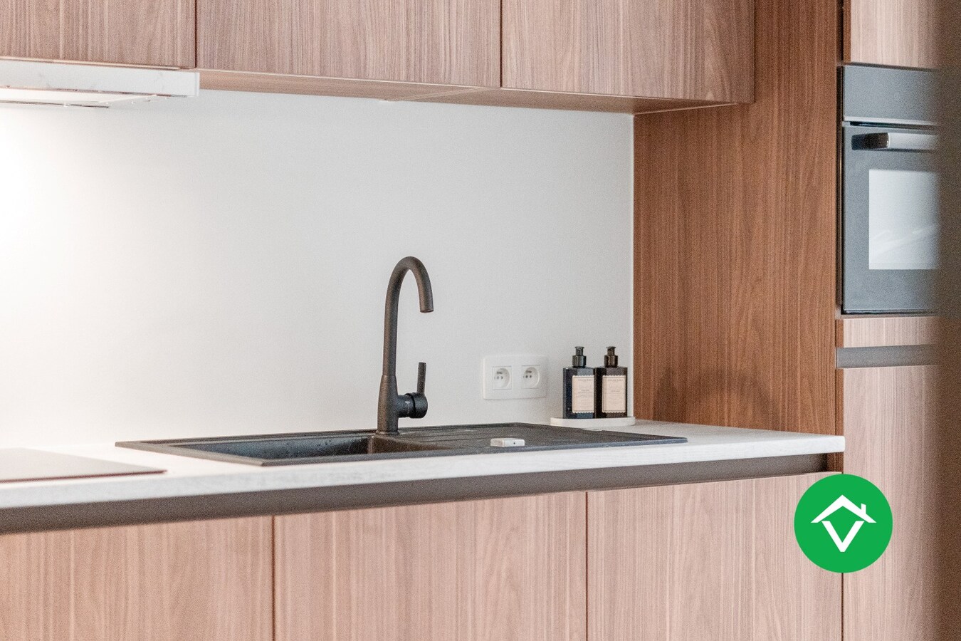 Rijwoning met 4 slaapkamers en stadstuin op centrale ligging te Roeselare 