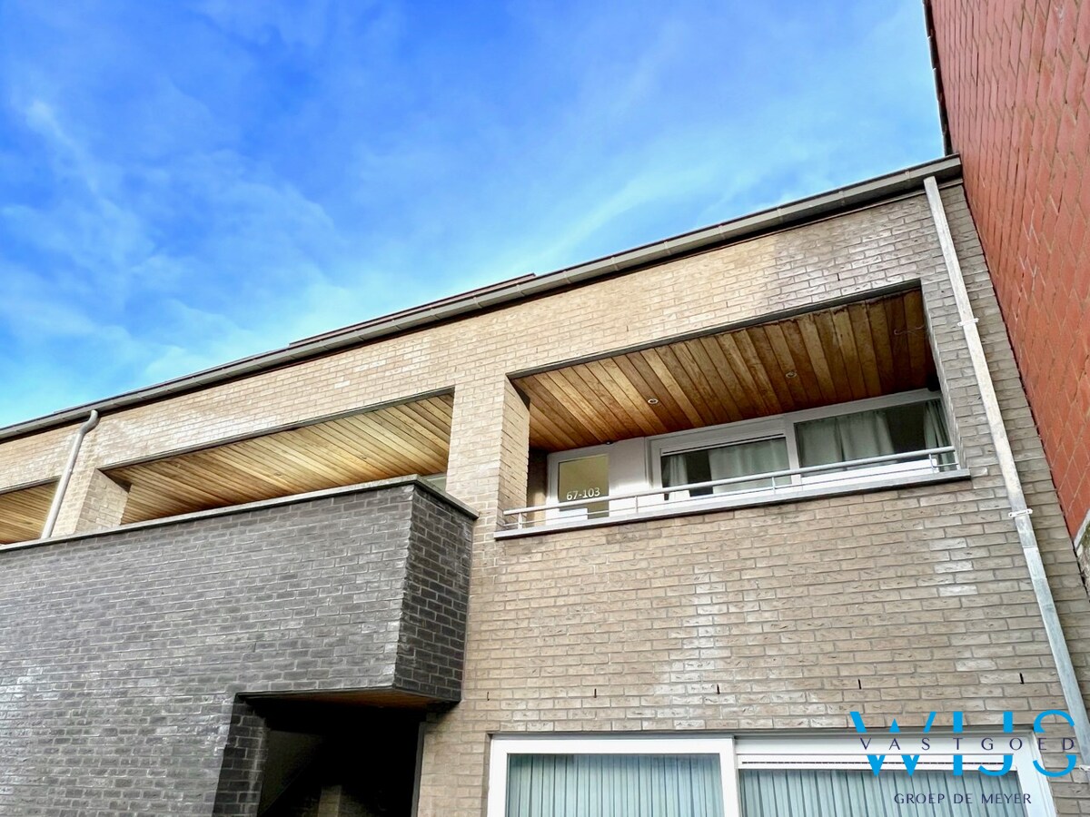 Energiezuinig 2 slaapkamerappartement met garage te Rieme! 