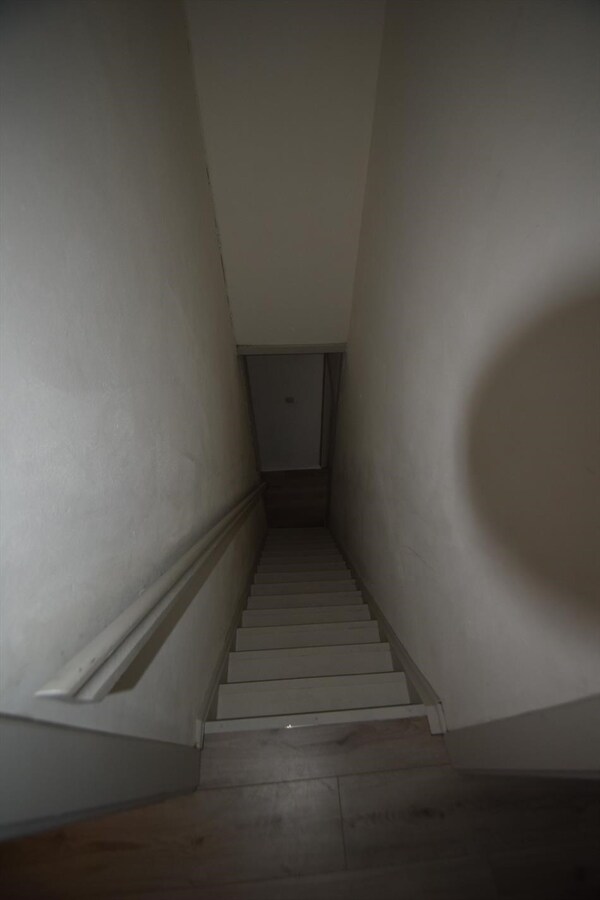 Ruime woning nabij Sint-Amandsplein, vlot bereikbaar 