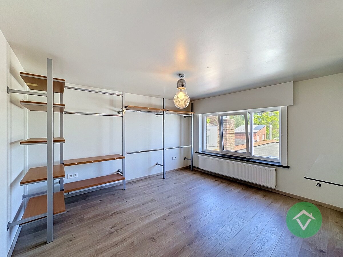 Instapklare woning met 3 slaapkamers en tuin te Eernegem 