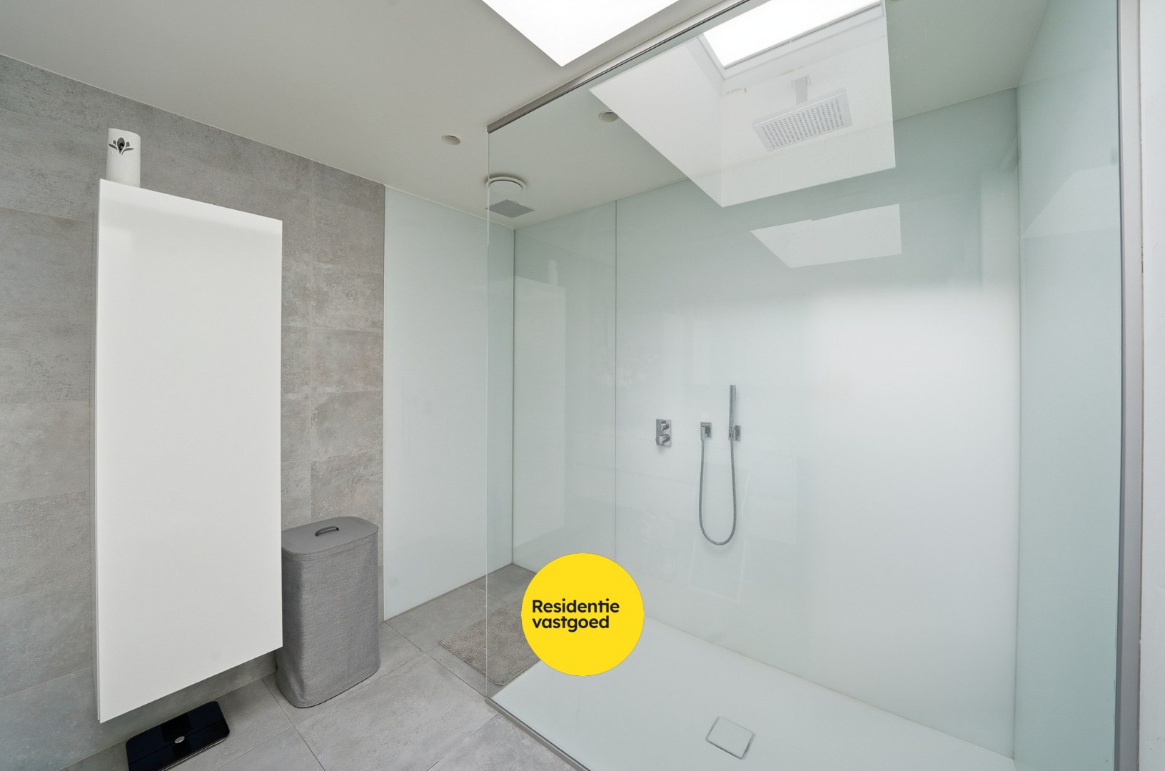 Ruime lichtrijke nieuwbouwvilla in centrum Oudenburg 