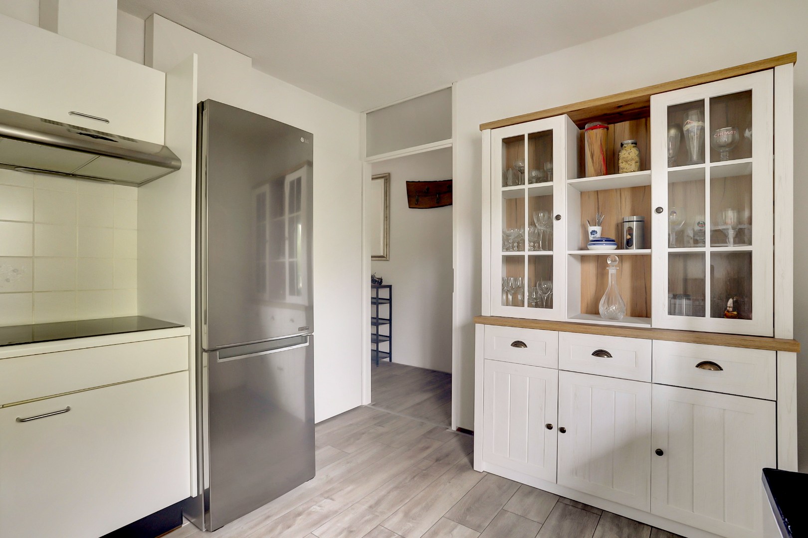 Op een fantastische locatie gelegen 3-kamer woning op de 2e etage met uitzicht op "de Vijver" van Prinsenland. 