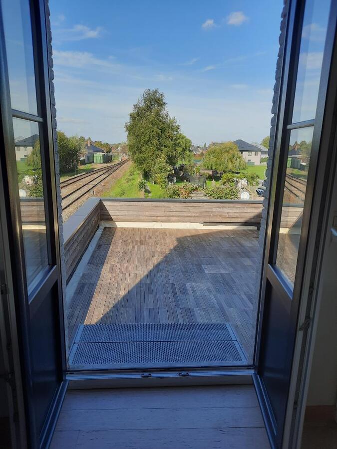 Stijlvol, gemeubeld appartement. Geen vaste kosten ! 