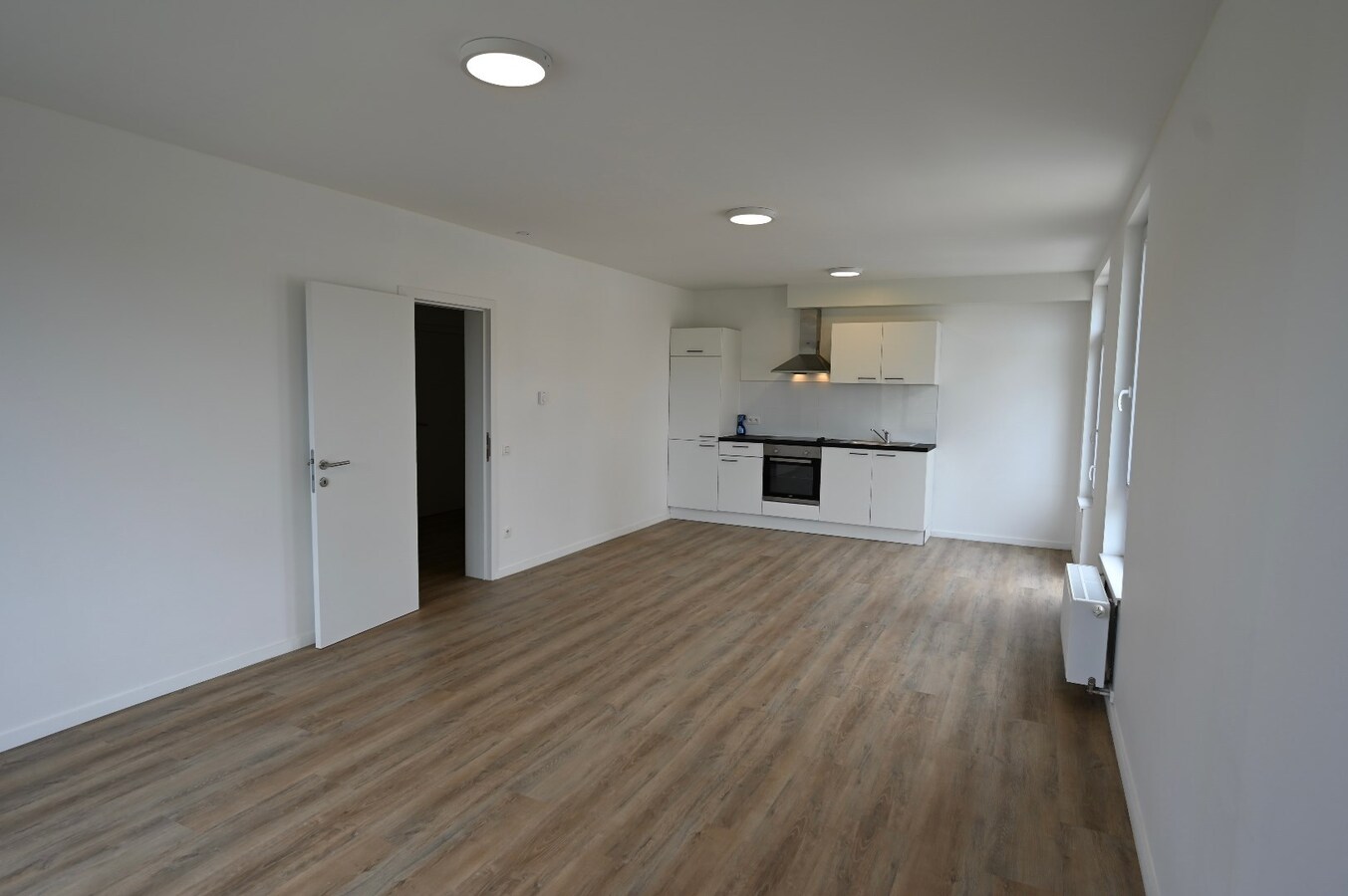 LICHTRIJK INSTAPKLAAR APPARTEMENT MET DUINENZICHT EN GESLOTEN GARAGEBOX 