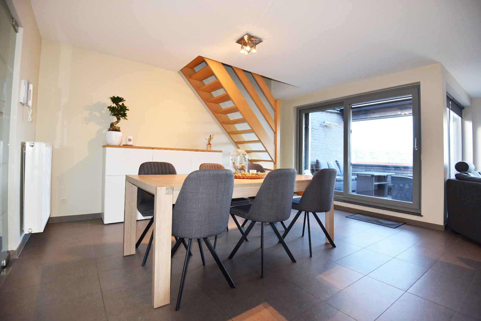 Ruim duplex app. 3 slpks en terras te Maldegem centrum 