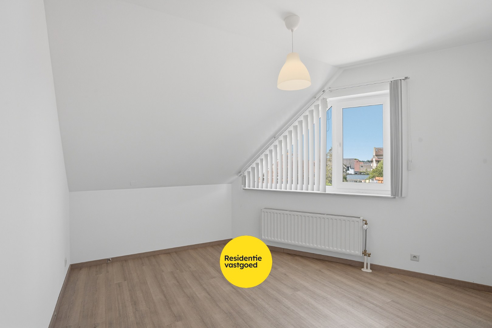 Instapklaar appartement met 2 slaapkamers te Eernegem 