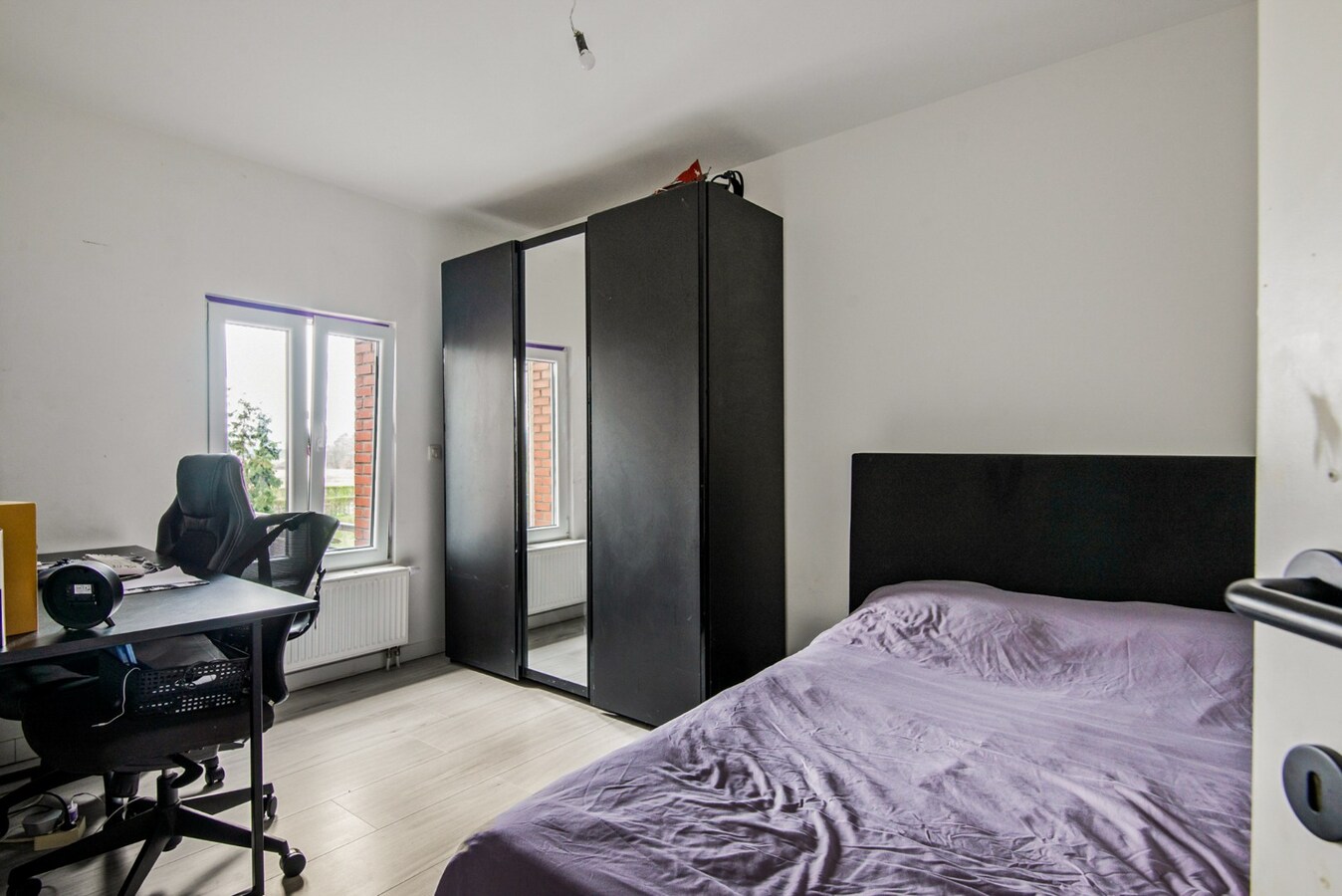 Gerenoveerde woning met 3/4 slpk, garage en tuin te Boom! 