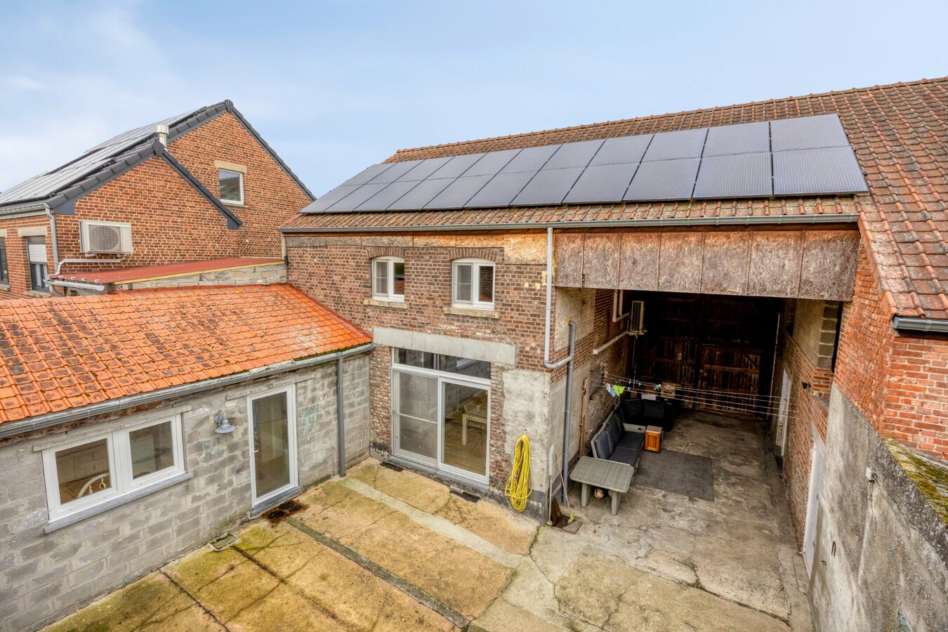 Prachtig gerenoveerde HOEVE te Landen (Neerwinden) 