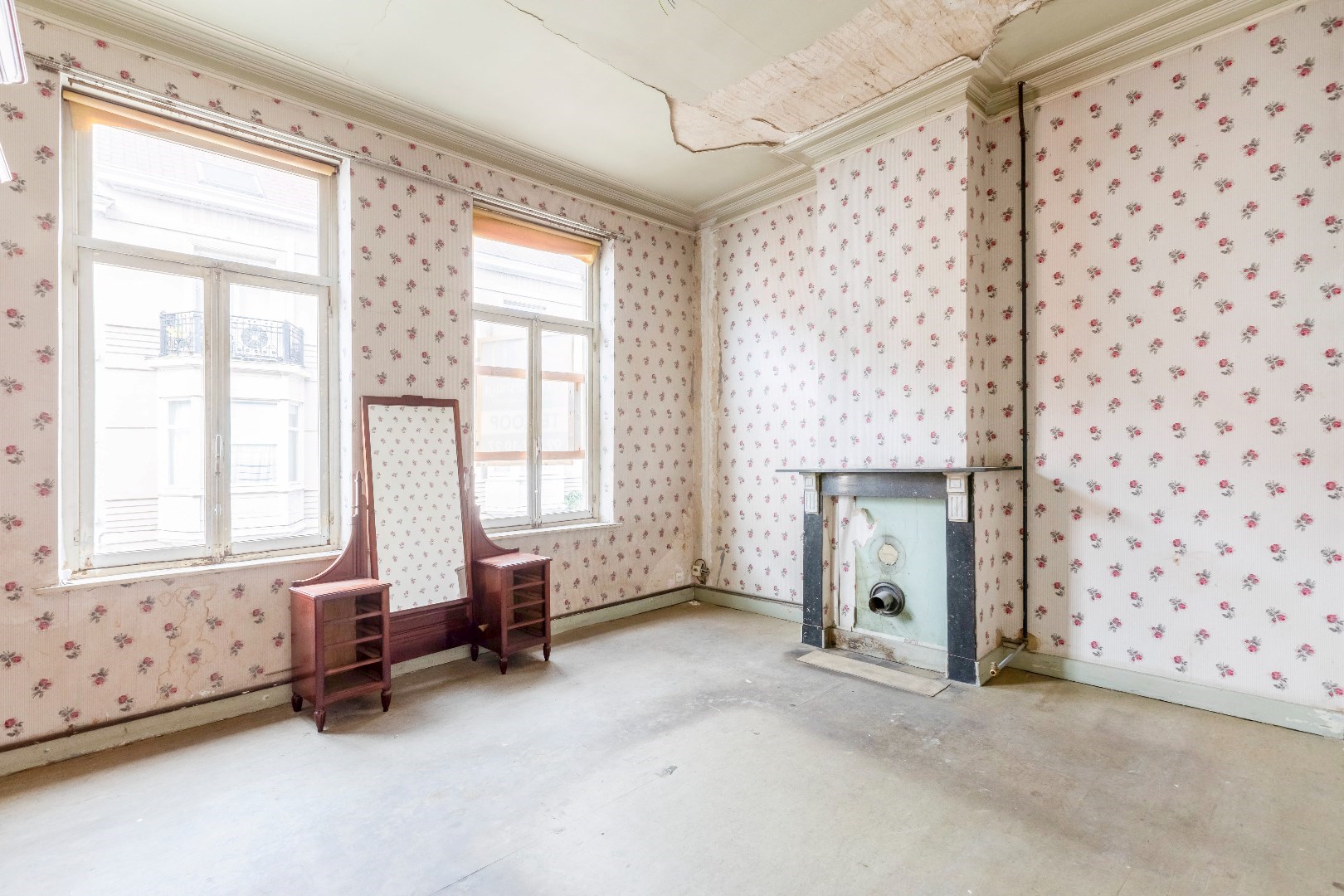 “Te renoveren (erfgoedlening) herenhuis met zelfst. beroepsmogelijkheden. 