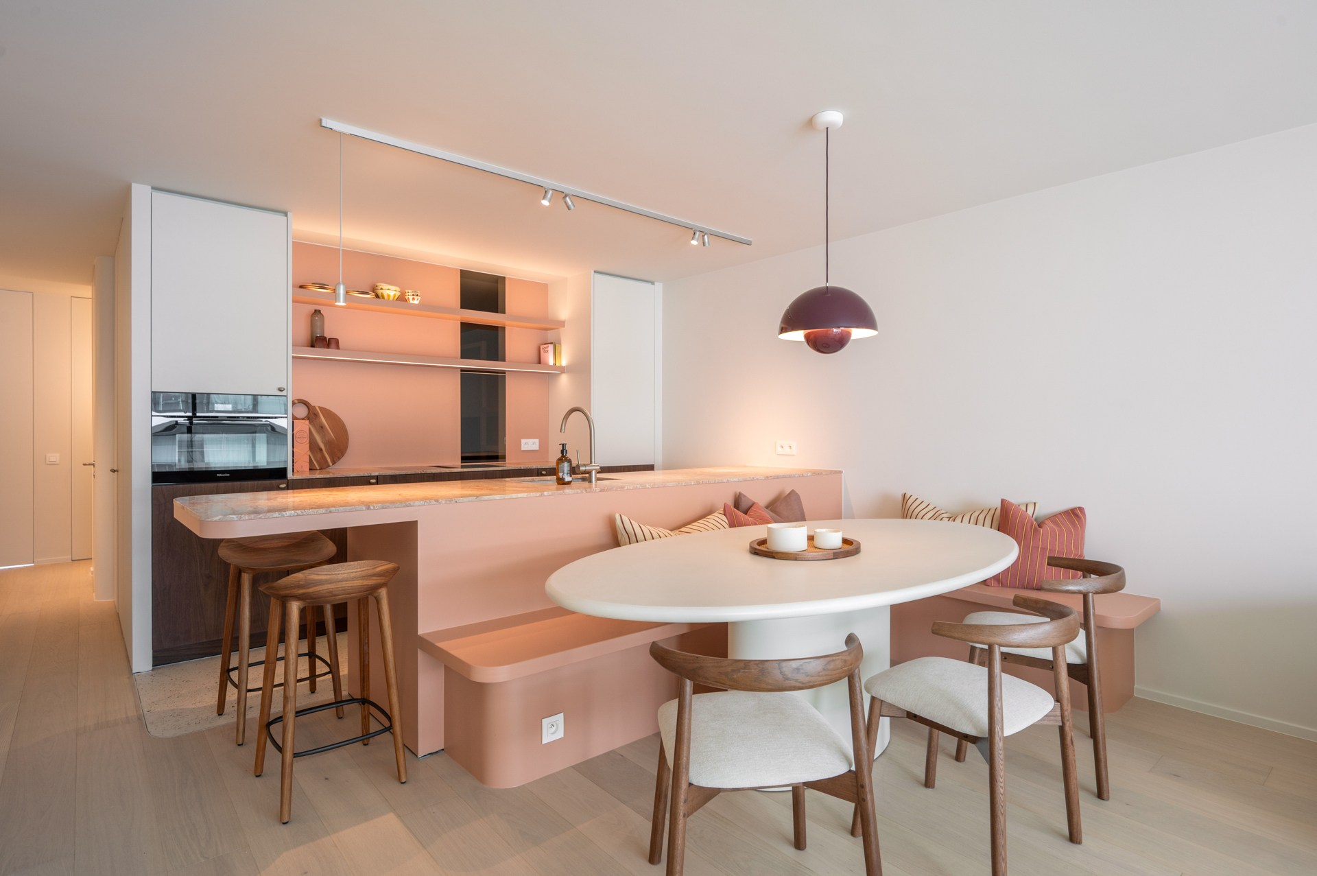 Luxueus gerenoveerd appartement op TOPlocatie in Knokke 