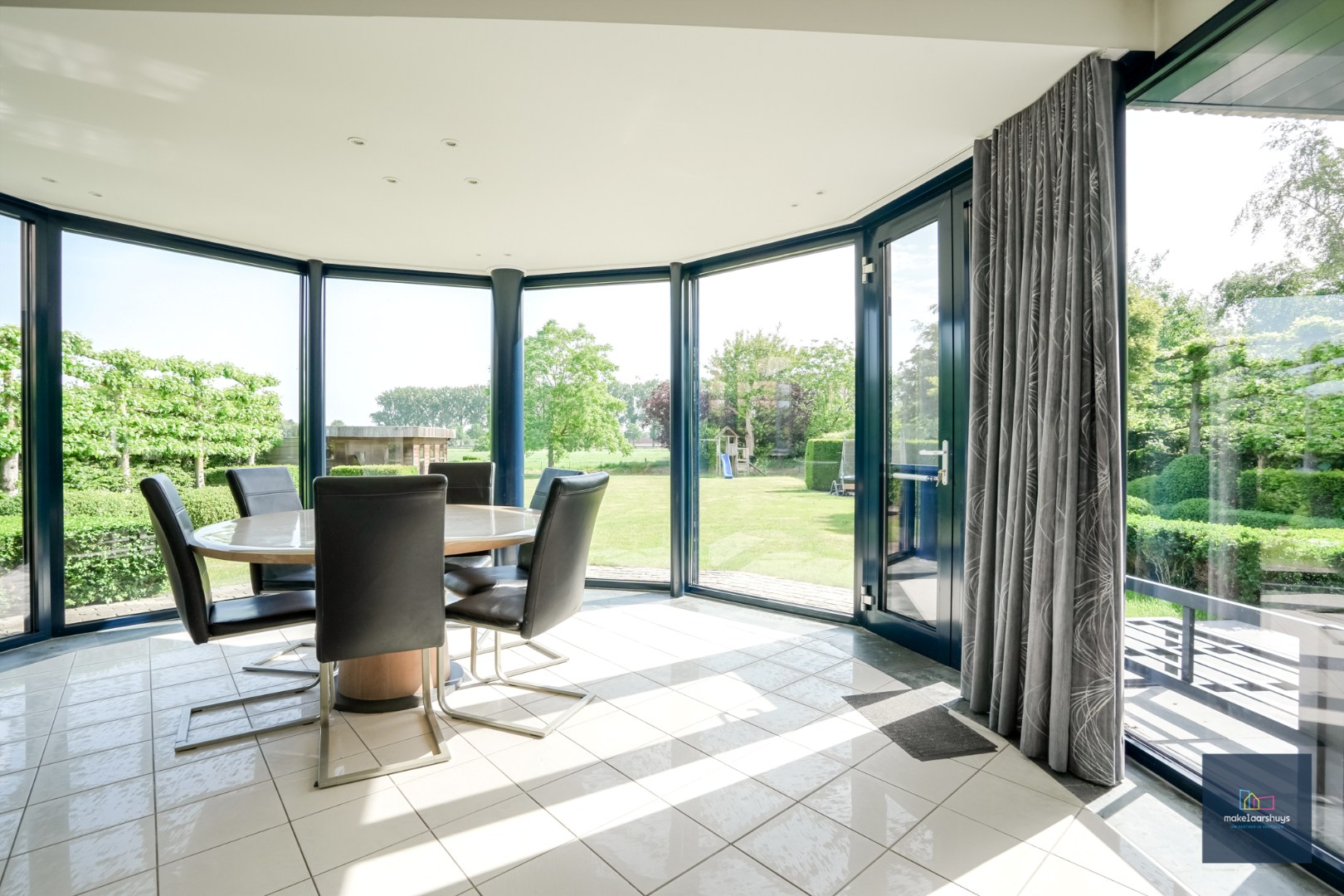 Karaktervolle villa op een prachtig perceel van 1862 m² 
