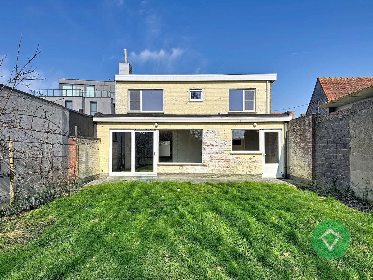 Woning met 3 slaapkamers en garage te Lichtervelde 