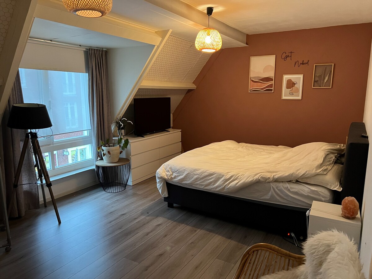 Huur appartement met 2 slaapkamers gelegen in het centrum van Bladel. 