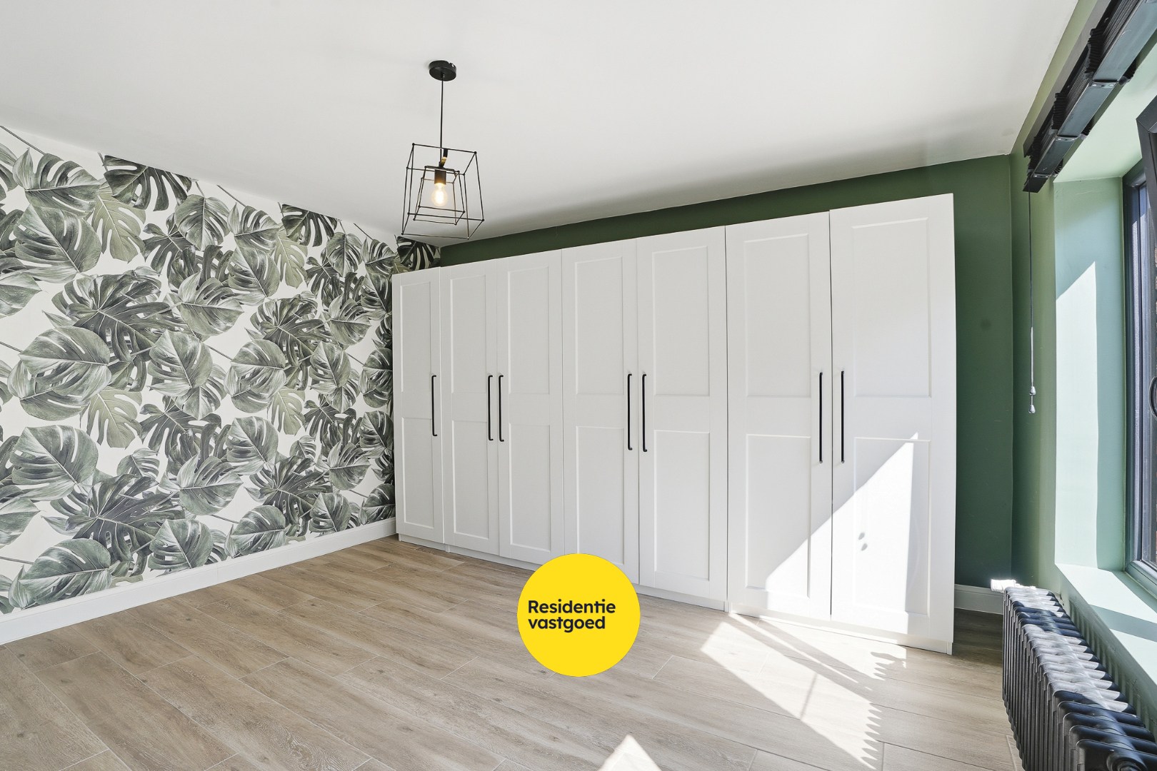 Volledig gerenoveerde alleenstaande woning op toplocatie in Zedelgem 