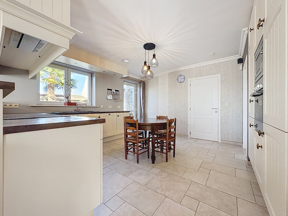 Hedendaagse en energiezuinige HOB in landelijke omgeving 