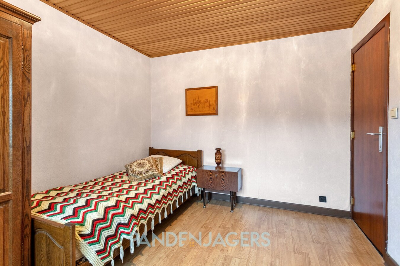 Te renoveren woning met zonnige tuin in hartje Duffel-Oost 