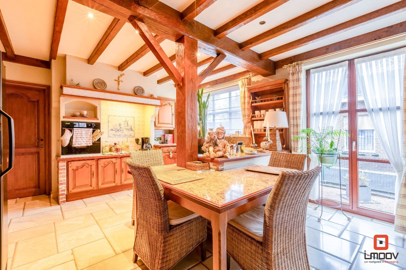 Open bebouwing met magazijn op een landelijke locatie! 