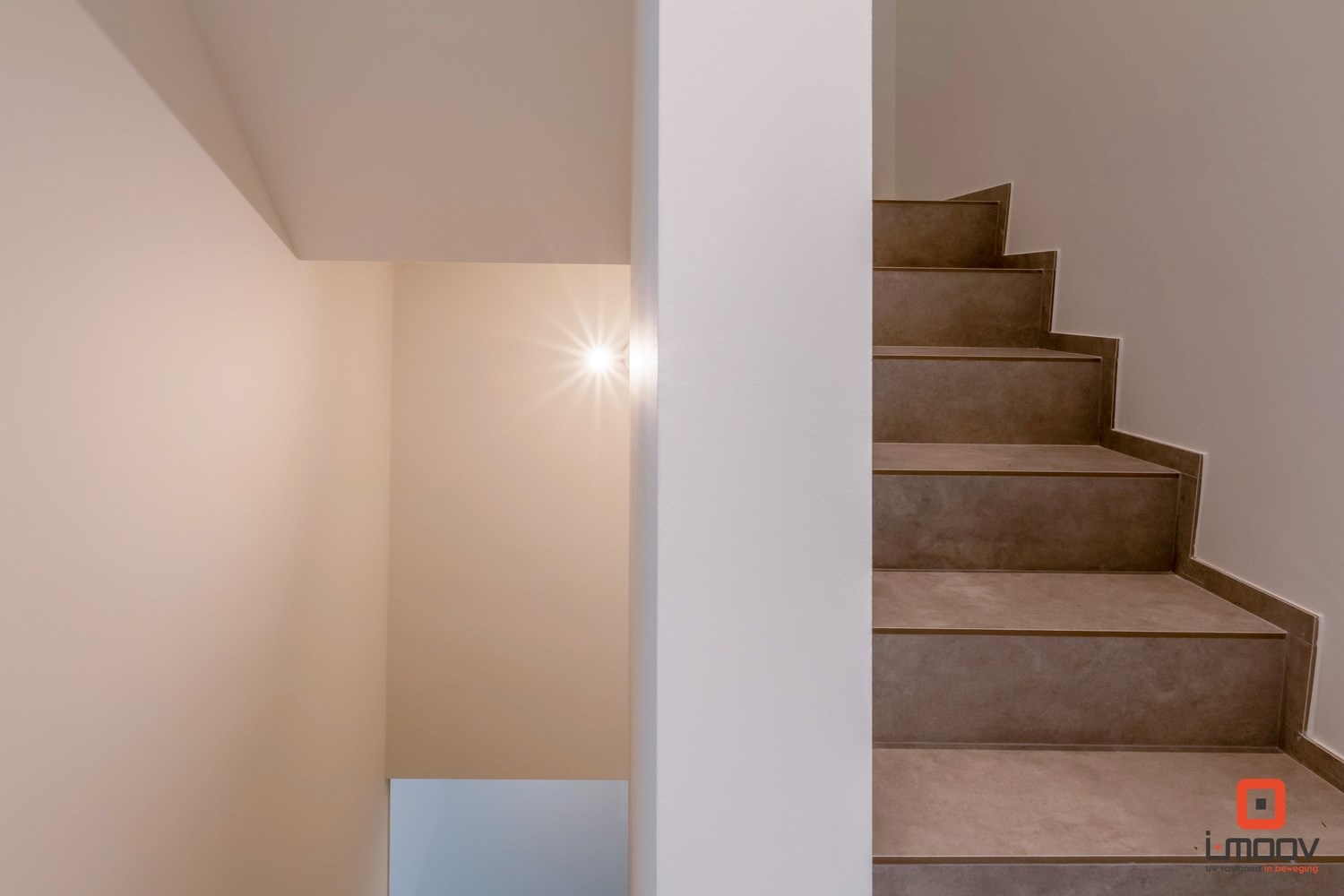 Ruime, zeer recente woning in rustige buurt 